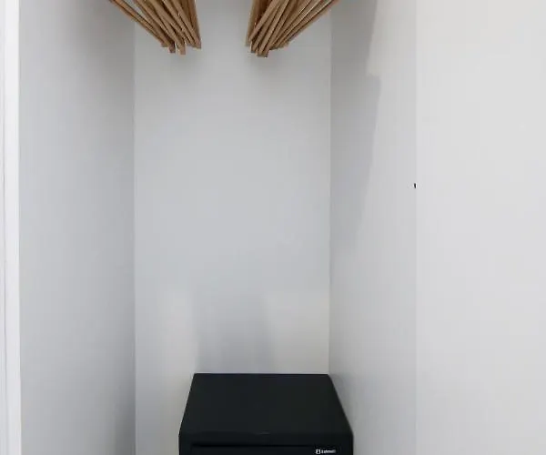 Phaedrus Living - Seaside Luxury Flat Harbour 103 *